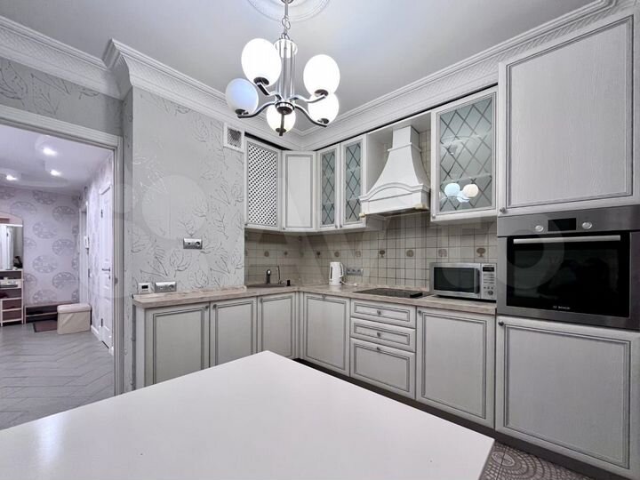 3-к. квартира, 80 м², 4/16 эт.