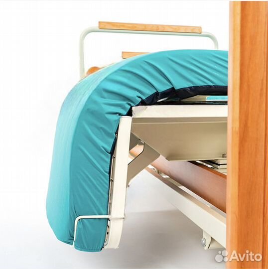 Медицинская кровать для ухода за больными