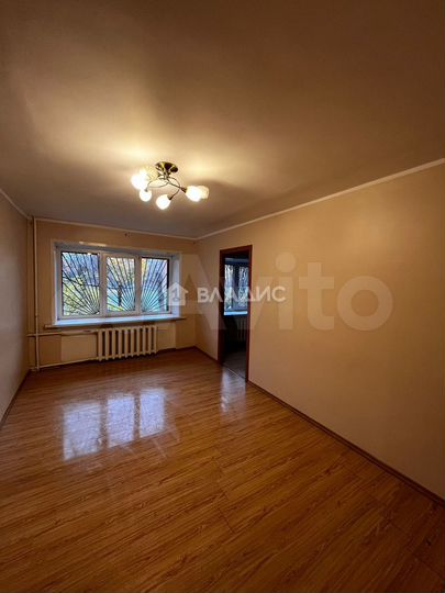 2-к. квартира, 47 м², 1/5 эт.