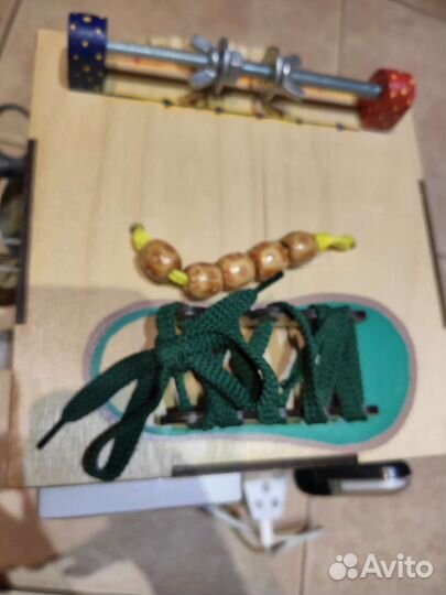 Бизиборд домик