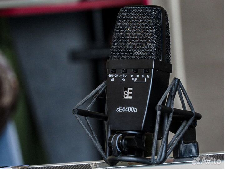 Студийный микрофон sE electronics SE 4400 a