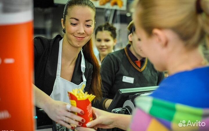 Простая работа от 4 ч. Сотрудник в кафе без опыта