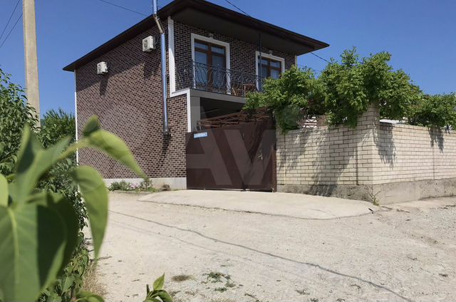 Дом 160 м² на участке 4 сот.