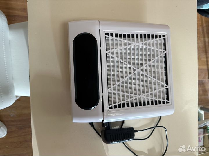 Лампа для маникюра