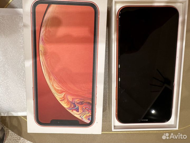 iPhone Xr, 64 ГБ