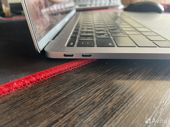 Apple MacBook Pro 2017 8/128