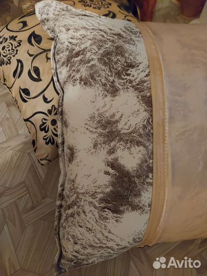 Декоративные подушки под кожу