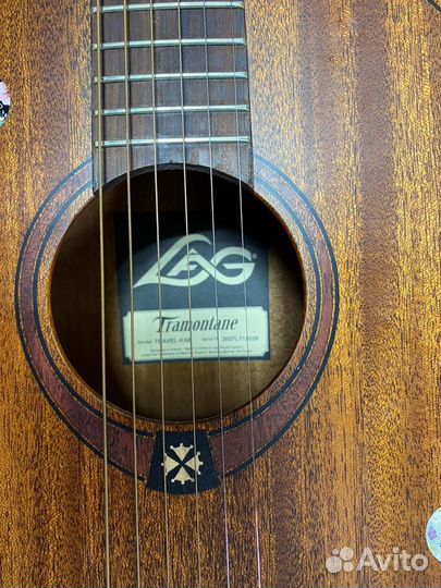 Акустическая гитара