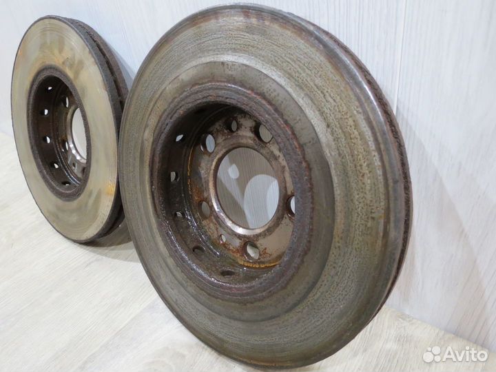 Диск тормозной передний Volkswagen Polo