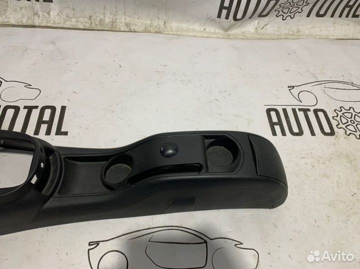 Консоль центральная Citroen C4 2011