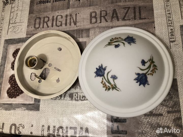 Светильник настенно-потолочный матовый белый