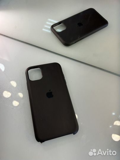 Оригинальные чехлы на iPhone 11