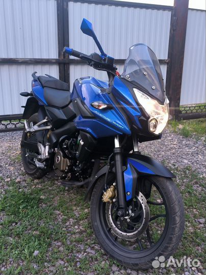 Bajaj Pulsar AS200
