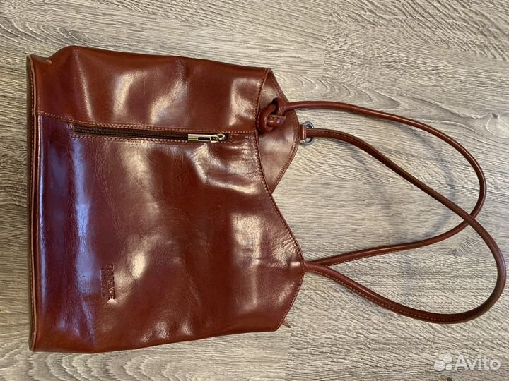 Сумка женская, Италия. Размер-выс.23, ш30, т8 см