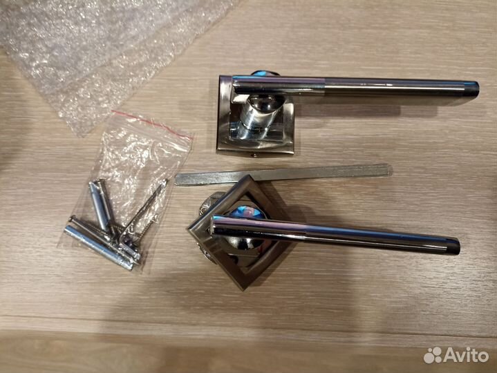 Ручка дверная