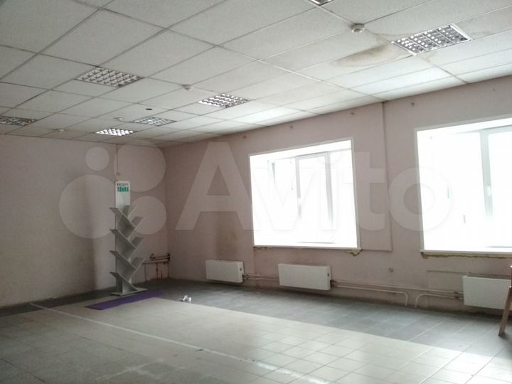 Помещение свободного назначения, 476 м²