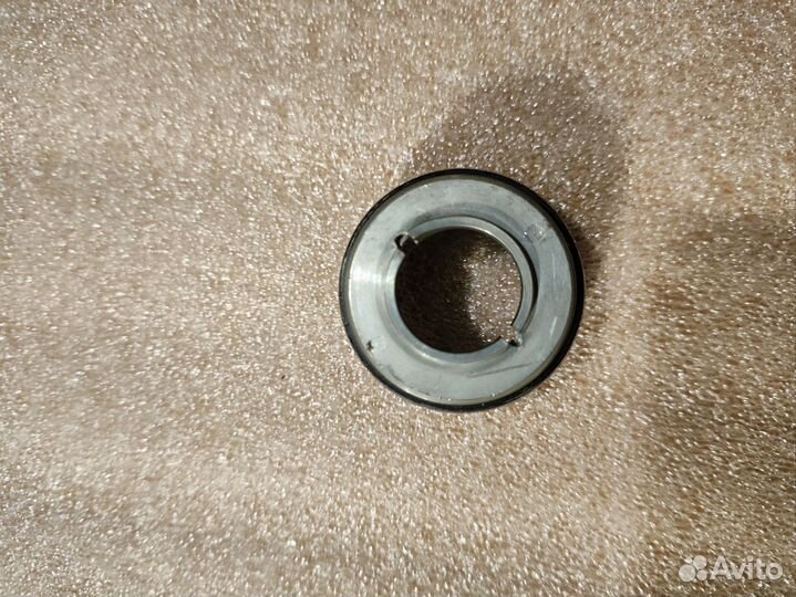 Деталь от shure beta87a