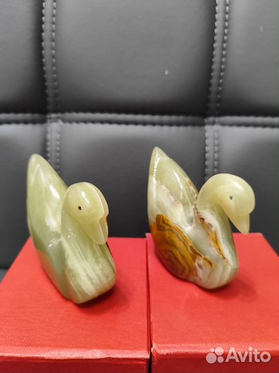 Лебедь, яйцо из оникса