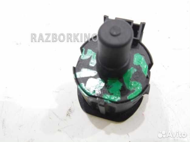 Кнопка Ленд Ровер