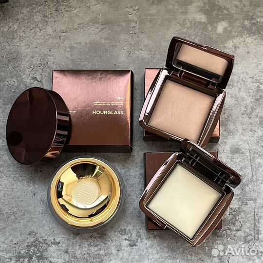 Пудра Hourglass Ambient Lighting powder