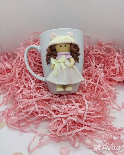 Кружка с декором из полимерной глины