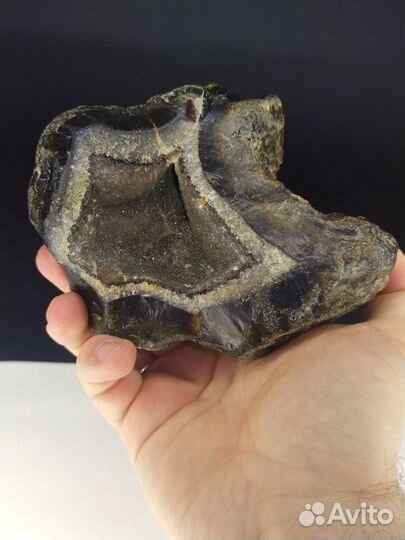 Минерал агат-сердолик