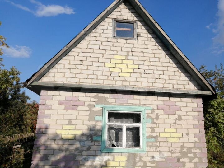 Дача 20 м² на участке 5 сот.