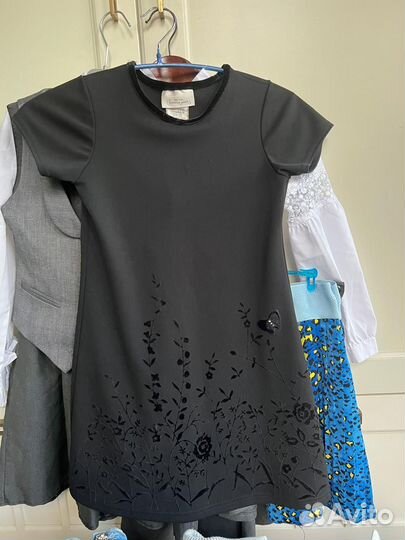 Вещи пакетом на девочку 134-140 школьная форма