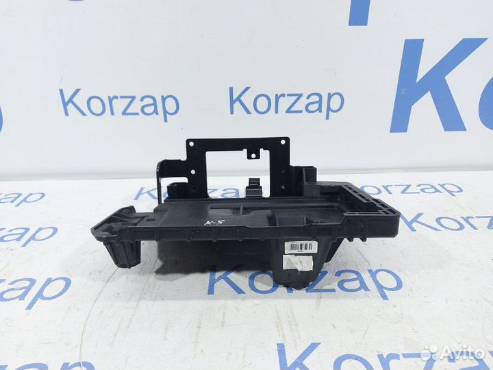 Площадка аккумулятора Kia K5 DL3 2021