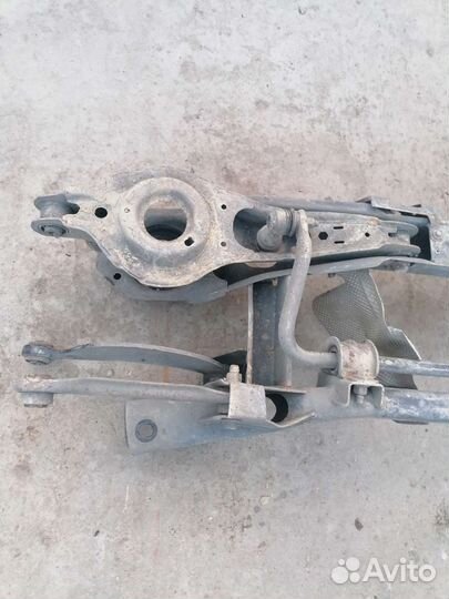 Задняя балка Volvo S40