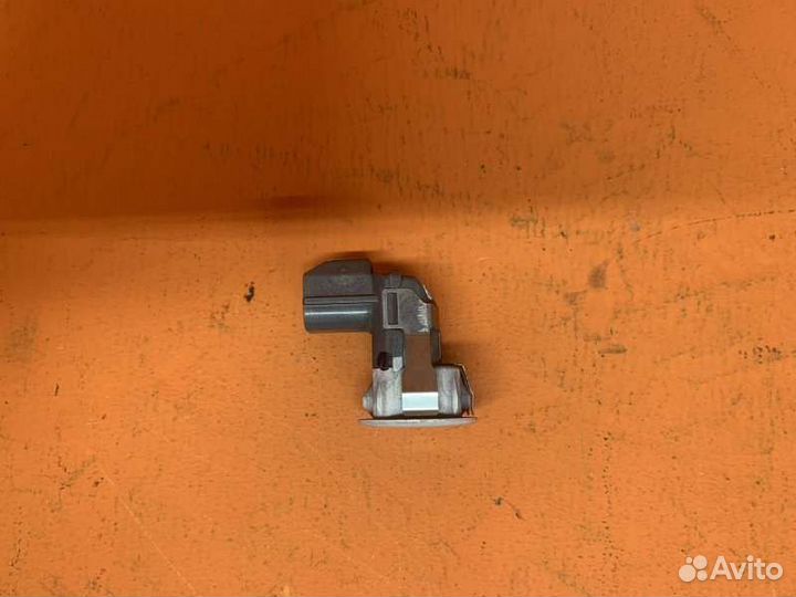 Датчик парктроника задний Infiniti Qx56 Z62 5.6