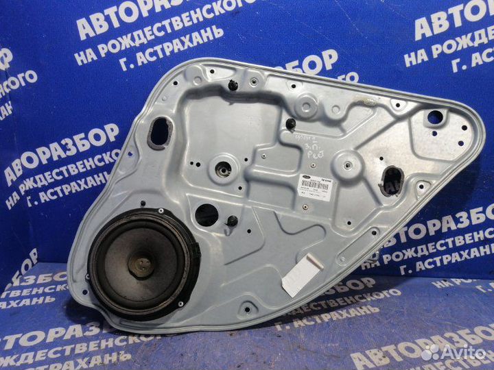 Задний правый стеклоподъемник Ford Focus 2 седан
