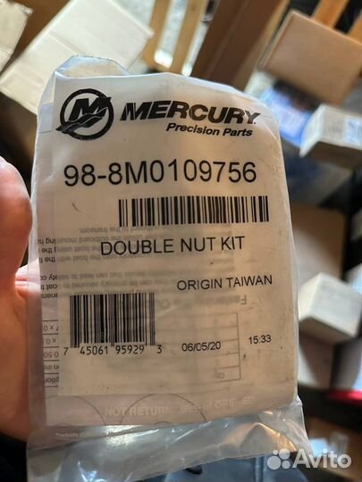 Гайки Болт транца Mercury 8M0109756