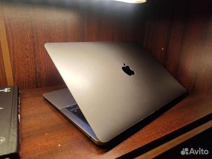 Apple macbook air 13 2020 m1