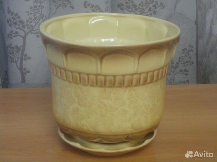 Керамические горшки для цветов. Напольные