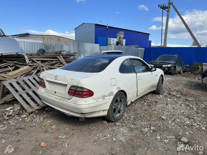 В разборе Mercedes CLK coupe 200 МКПП 1999г