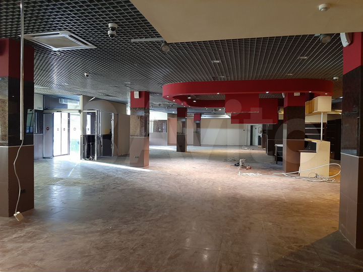 Торговая площадь, 821 м²