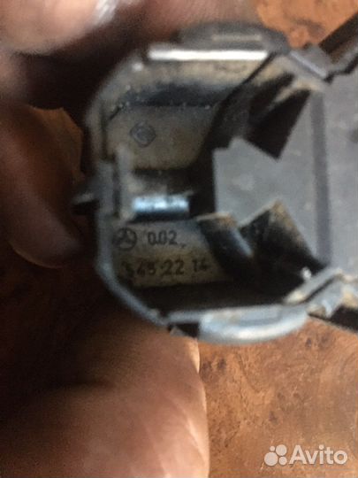 Кнопка кикдаун Mercedes W124/W140/W210