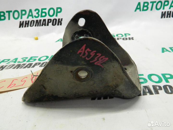 Кронштейн задней балки для Volkswagen Bora 1998-2