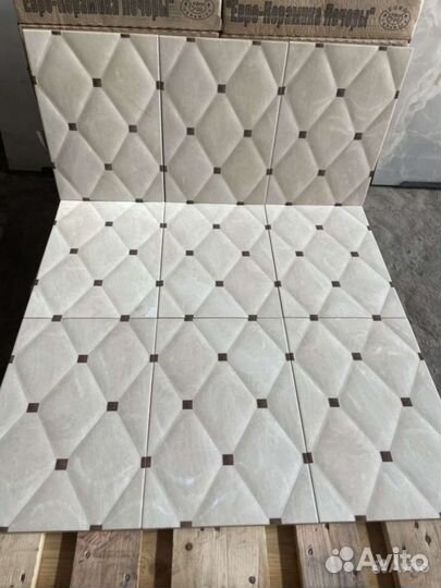 Плитка керамическая декор 27х40