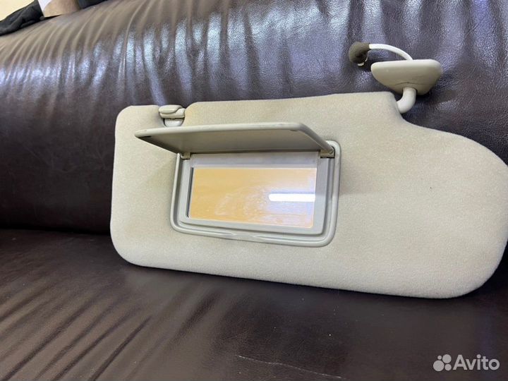 Козырек солнцезащитный бу правый Infiniti Fx35 S50