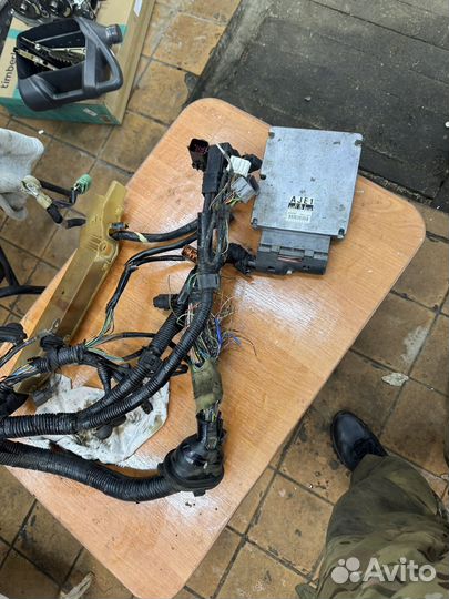 Блок управления двигателем Mazda mpv