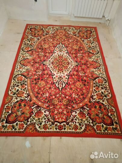 Ковер шерстяной