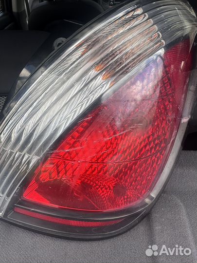 Фонарь задний Kia rio 2 хэтчбек