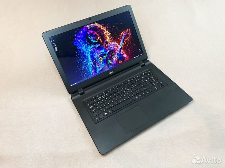 Большой ноутбук Acer 17.3 N4200 / 8GB / SSD NEW