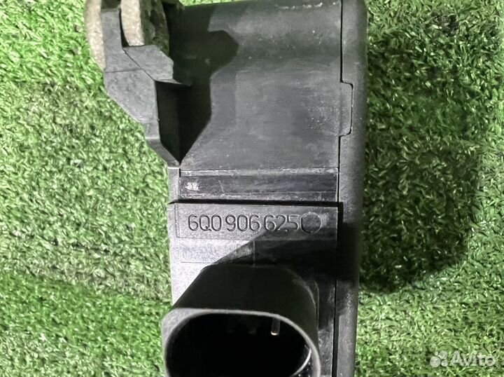 Блок электромагнитных клапанов Audi Volkswagen