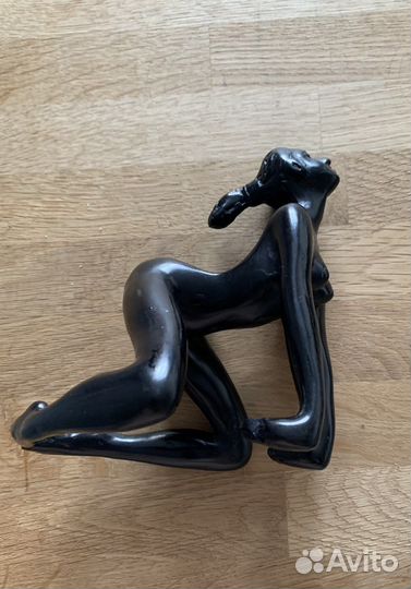 Статуэтка девушки из Таиланда