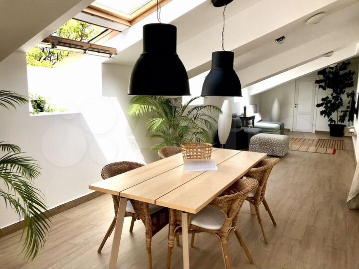 3-к. квартира, 108 м², 4/4 эт.