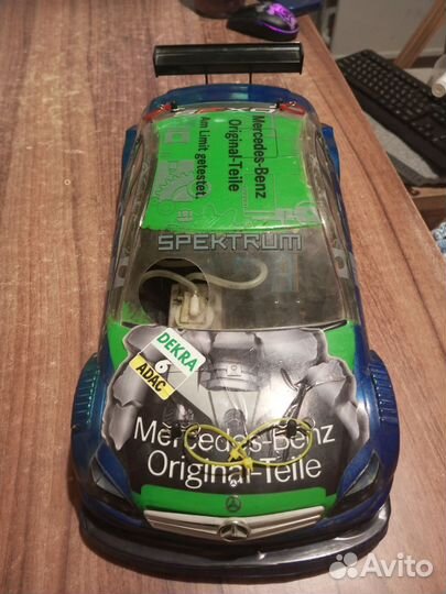 Радиоуправляемая машина на двигатель