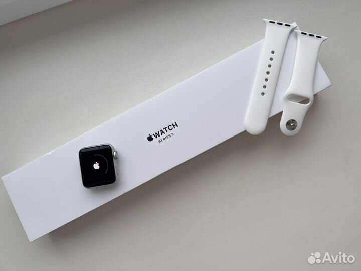 Смарт-часы Apple Watch Series 3